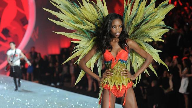 2013 Victoria's Secret Fashion Show - Show